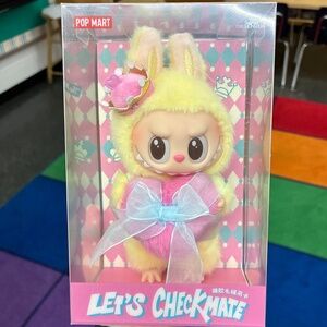 Authentic POP MART LABUBU THE MONSTERS Let’s Checkmate Vinyl Plush Queen SEALED